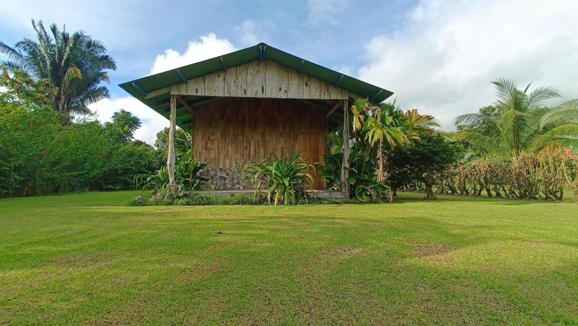 Hotel Jhazmin Aeropuerto Drake Bay Exterior photo